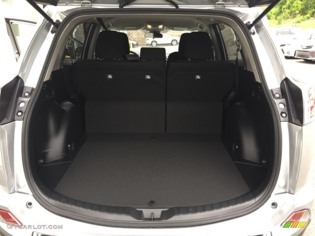 2018 RAV4 LE - Silver Sky Metallic / Black photo #23