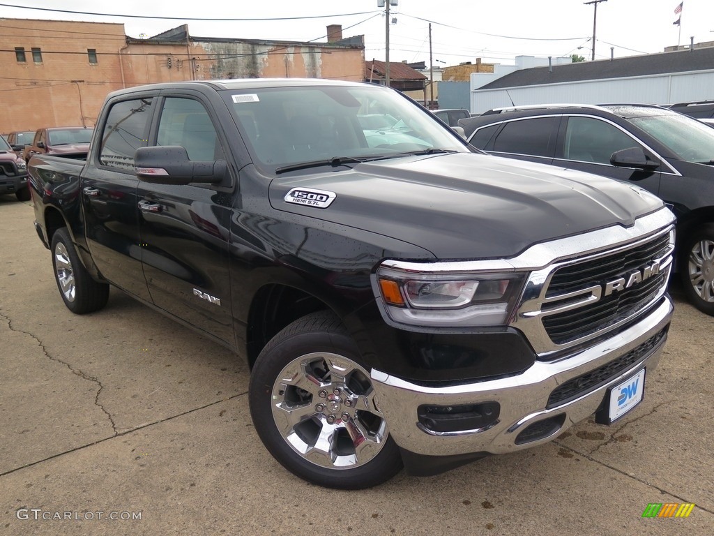 2019 1500 Big Horn Crew Cab 4x4 - Diamond Black Crystal Pearl / Black photo #7