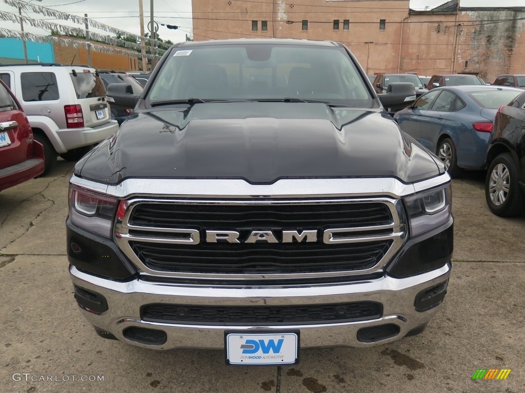 2019 1500 Big Horn Crew Cab 4x4 - Diamond Black Crystal Pearl / Black photo #8