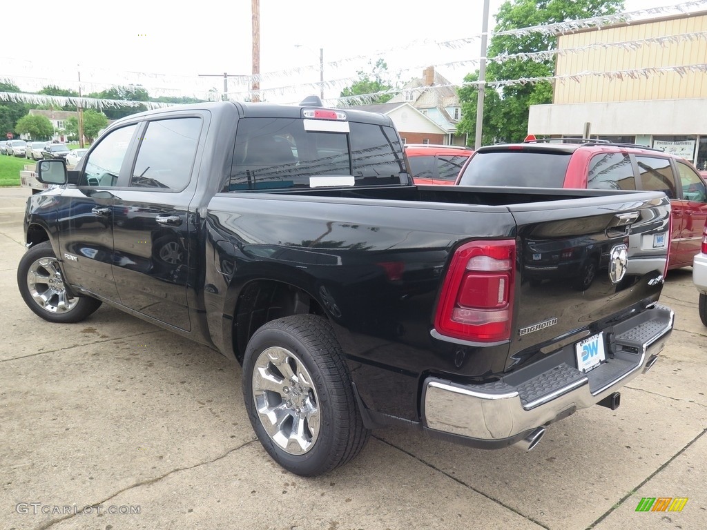 2019 1500 Big Horn Crew Cab 4x4 - Diamond Black Crystal Pearl / Black photo #11