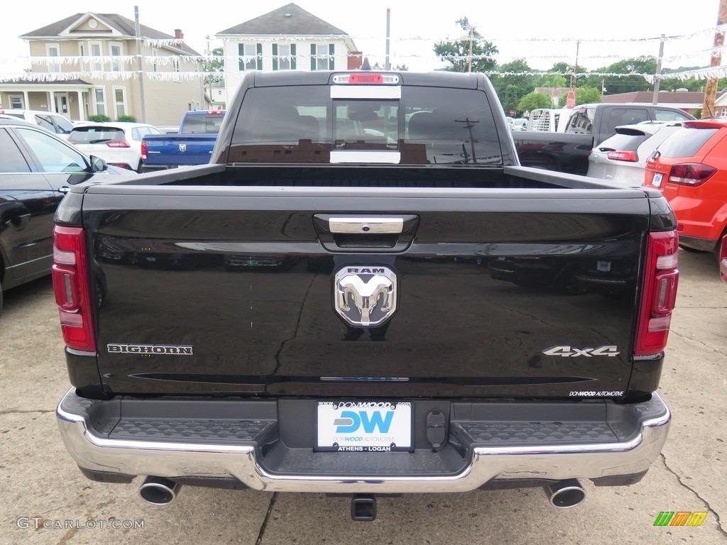2019 1500 Big Horn Crew Cab 4x4 - Diamond Black Crystal Pearl / Black photo #13