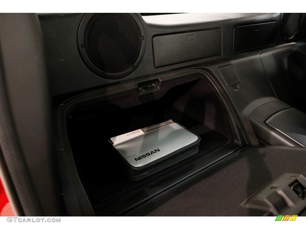 2005 350Z Touring Coupe - Redline / Carbon photo #17