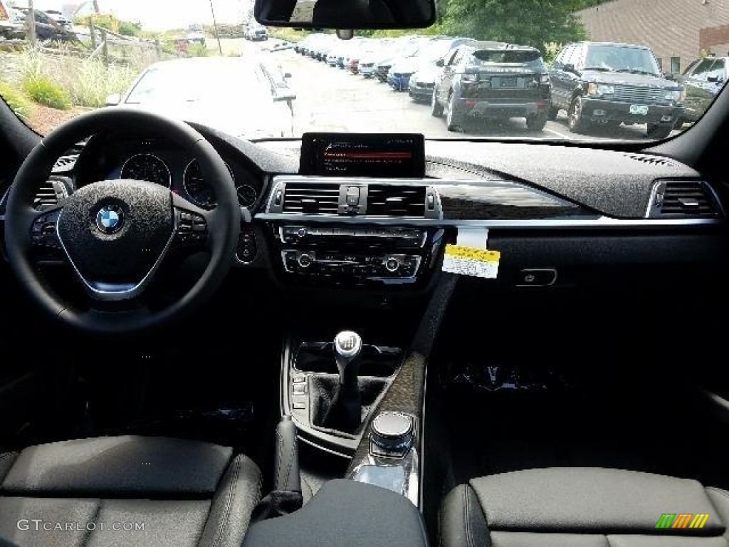 2018 3 Series 340i xDrive Sedan - Alpine White / Black photo #4