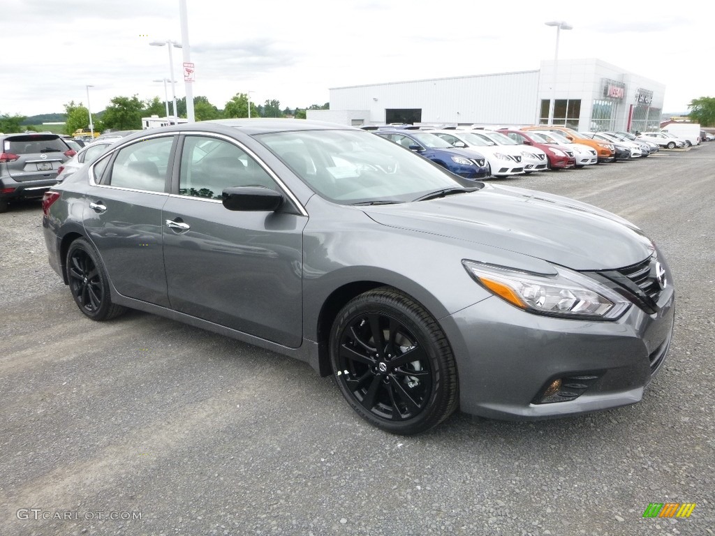 2018 Altima 2.5 SR - Gun Metallic / Charcoal photo #1