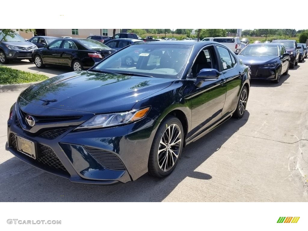 2018 Camry SE - Galactic Aqua Mica / Black photo #1