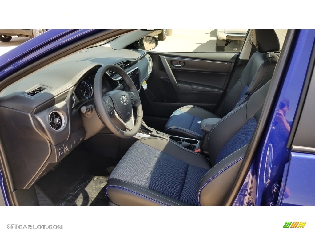 Vivid Blue Interior 2019 Toyota Avalon SE Photo #127678143