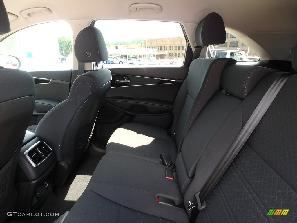 2019 Kia Sorento LX AWD Rear Seat Photo #127679475