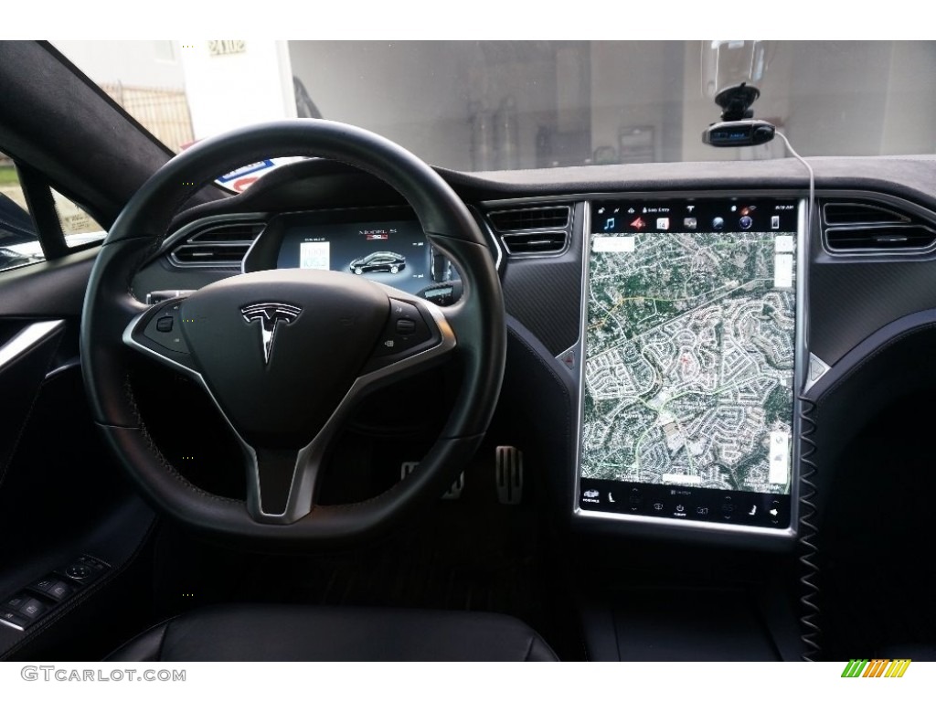 2016 Tesla Model S P90D Navigation Photos
