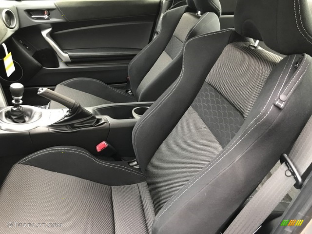 2018 Toyota 86 Standard 86 Model Front Seat Photo #127689549