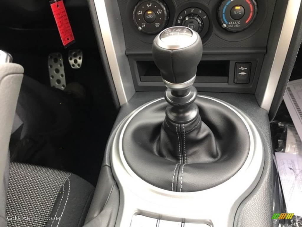 2018 Toyota 86 Standard 86 Model 6 Speed Manual Transmission Photo #127689624