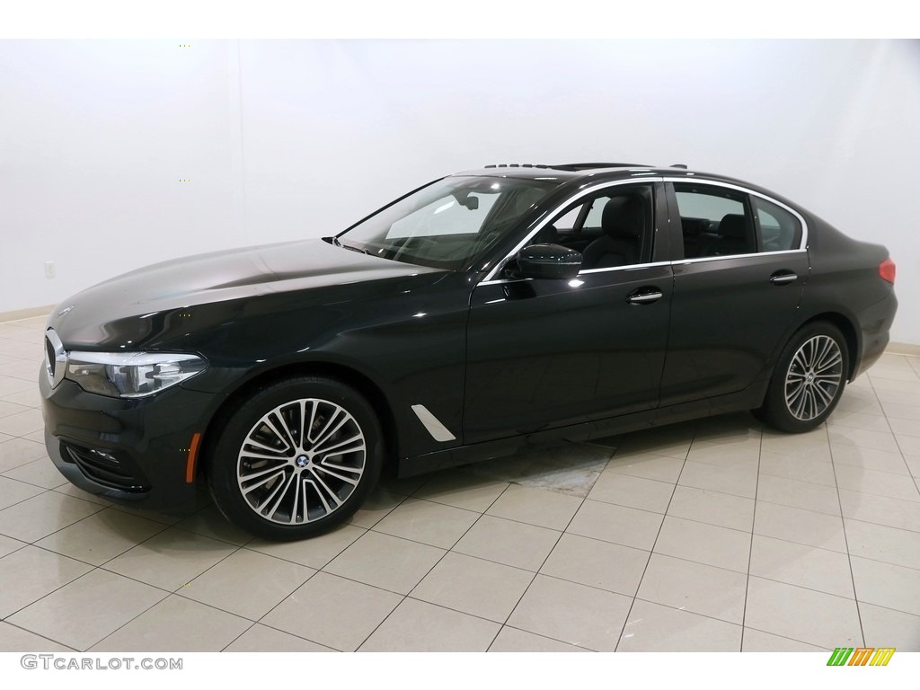 2018 5 Series 540i xDrive Sedan - Black Sapphire Metallic / Black photo #3