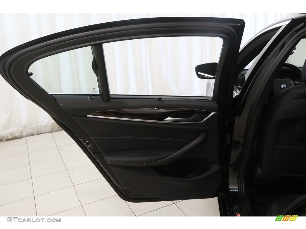 2018 5 Series 540i xDrive Sedan - Black Sapphire Metallic / Black photo #31
