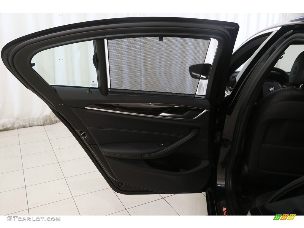 2018 5 Series 540i xDrive Sedan - Black Sapphire Metallic / Black photo #32