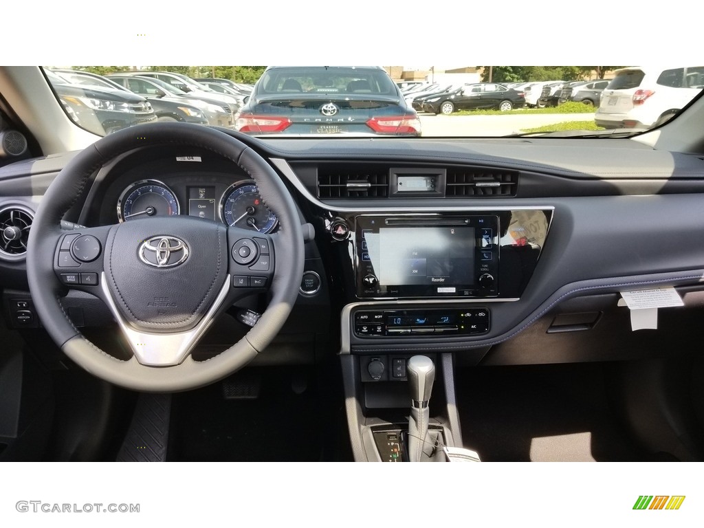 2019 Corolla XSE - Galactic Aqua Mica / Black photo #5