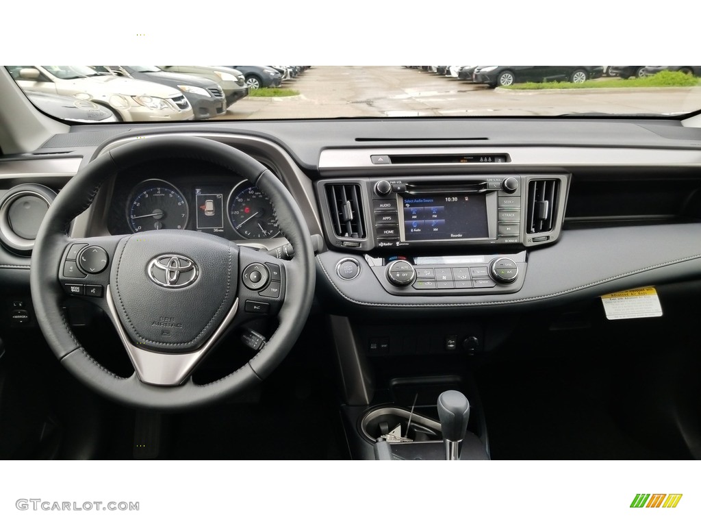 2018 RAV4 XLE - Super White / Black photo #5