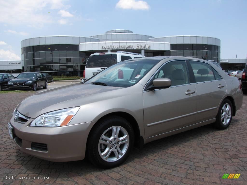 2006 Accord EX-L Sedan - Desert Mist Metallic / Ivory photo #1