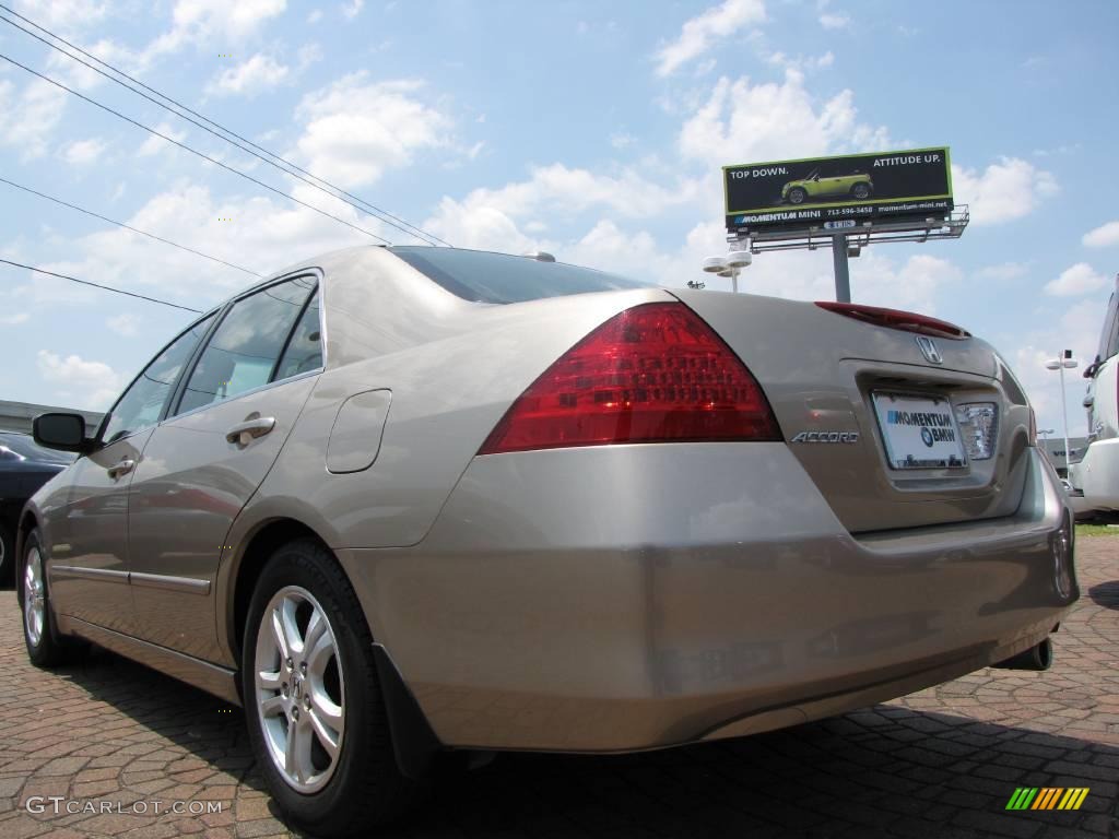 2006 Accord EX-L Sedan - Desert Mist Metallic / Ivory photo #3