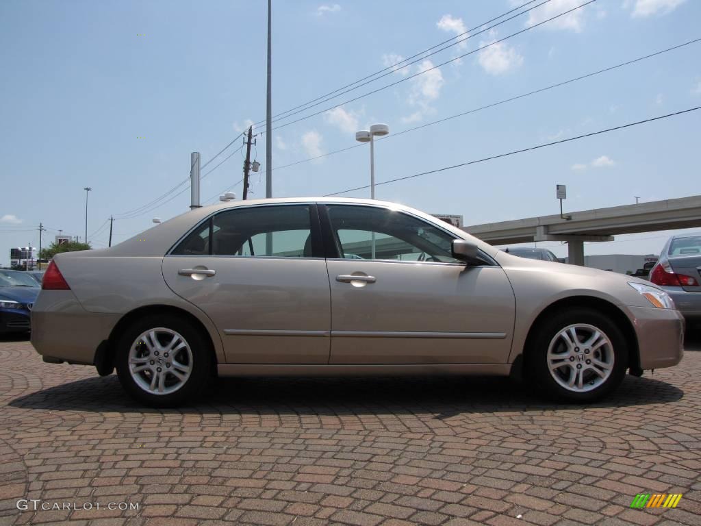 2006 Accord EX-L Sedan - Desert Mist Metallic / Ivory photo #6