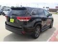 Midnight Black Metallic - Highlander XLE Photo No. 8