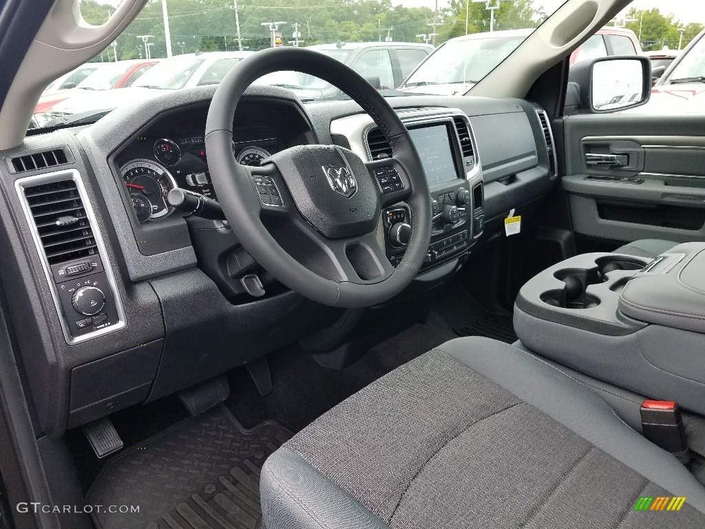 2018 1500 Big Horn Crew Cab 4x4 - Brilliant Black Crystal Pearl / Black/Diesel Gray photo #7