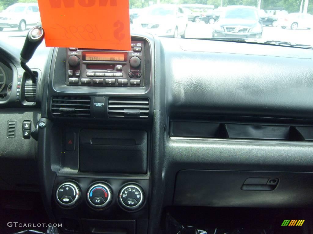 2006 CR-V SE 4WD - Pewter Pearl / Black photo #24