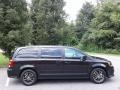 Black Onyx - Grand Caravan GT Photo No. 5