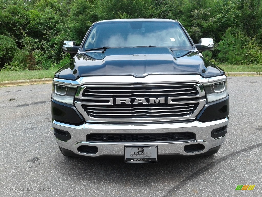 2019 1500 Laramie Crew Cab 4x4 - Diamond Black Crystal Pearl / Black photo #3