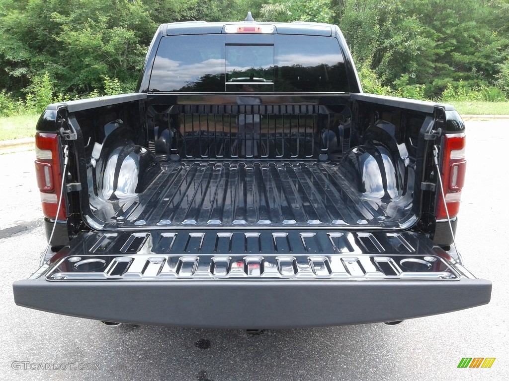 2019 1500 Laramie Crew Cab 4x4 - Diamond Black Crystal Pearl / Black photo #14