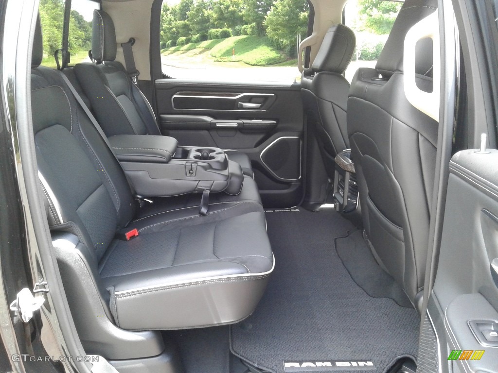 2019 1500 Laramie Crew Cab 4x4 - Diamond Black Crystal Pearl / Black photo #15