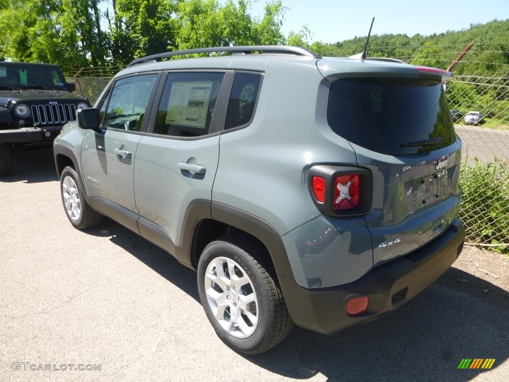 2018 Renegade Latitude 4x4 - Anvil / Black photo #5