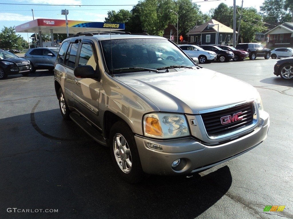 2003 Envoy SLT 4x4 - Sandalwood Metallic / Light Oak photo #5