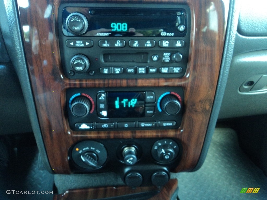 2003 Envoy SLT 4x4 - Sandalwood Metallic / Light Oak photo #17