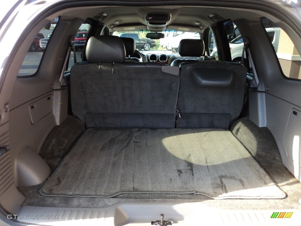 2003 Envoy SLT 4x4 - Sandalwood Metallic / Light Oak photo #26