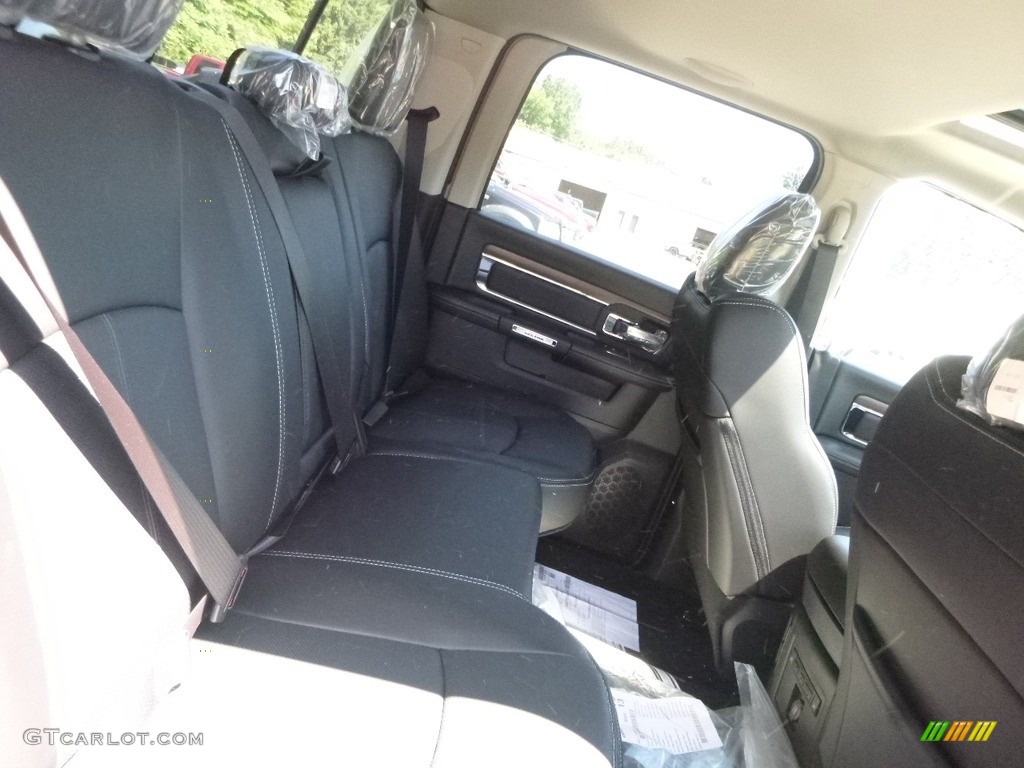 2018 1500 Limited Crew Cab 4x4 - Delmonico Red Pearl / Black photo #11