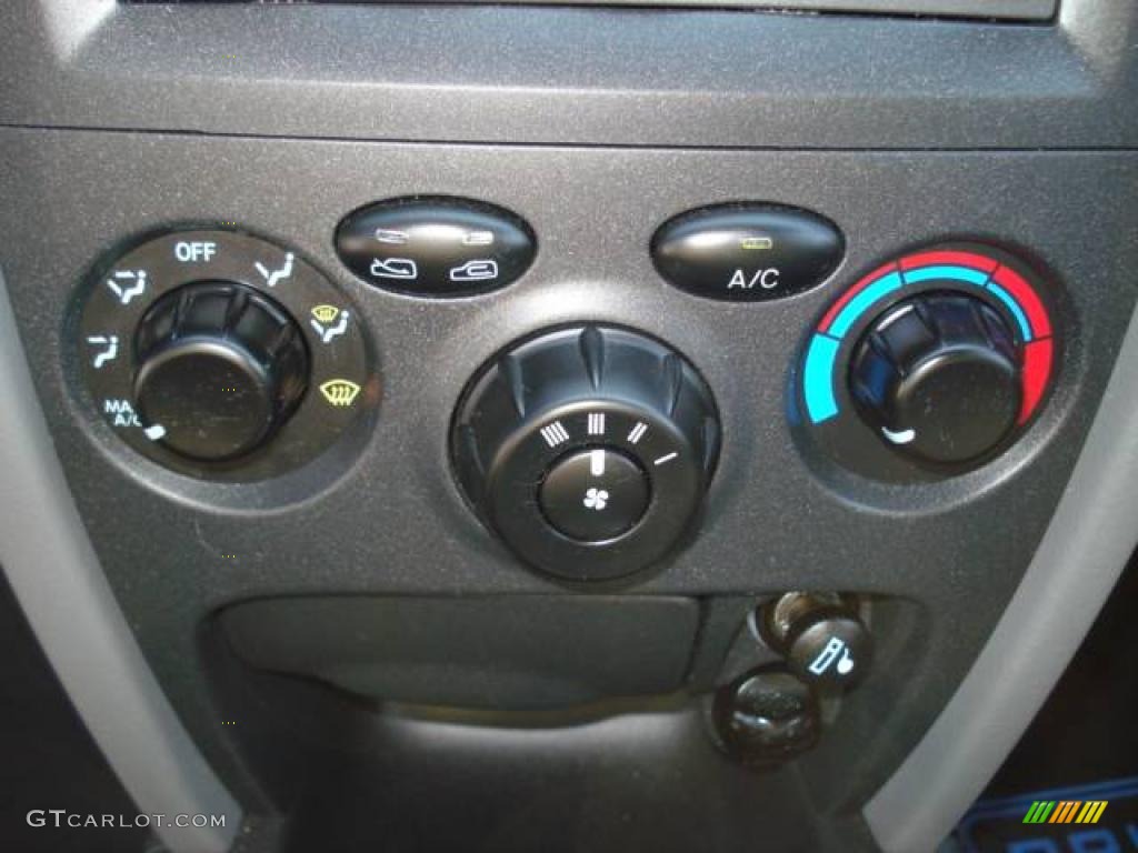 2004 Santa Fe GLS 4WD - Arctic Blue / Gray photo #16