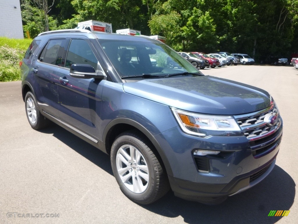 2018 Explorer XLT 4WD - Blue Metallic / Ebony Black photo #3