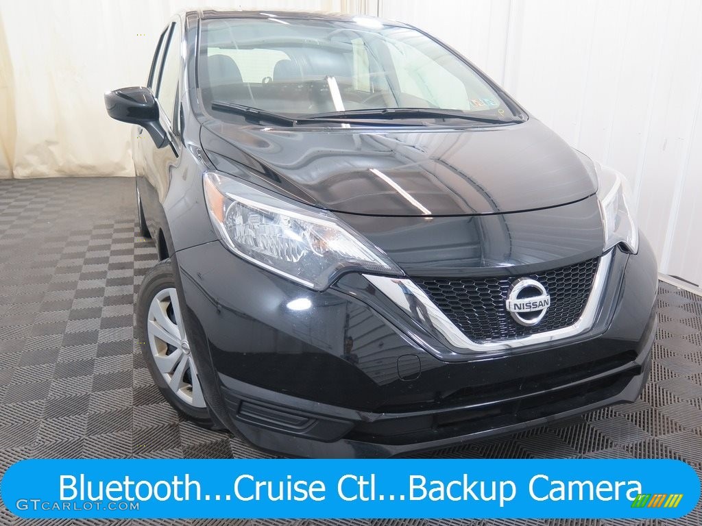 2017 Versa Note SV - Super Black / Charcoal photo #1