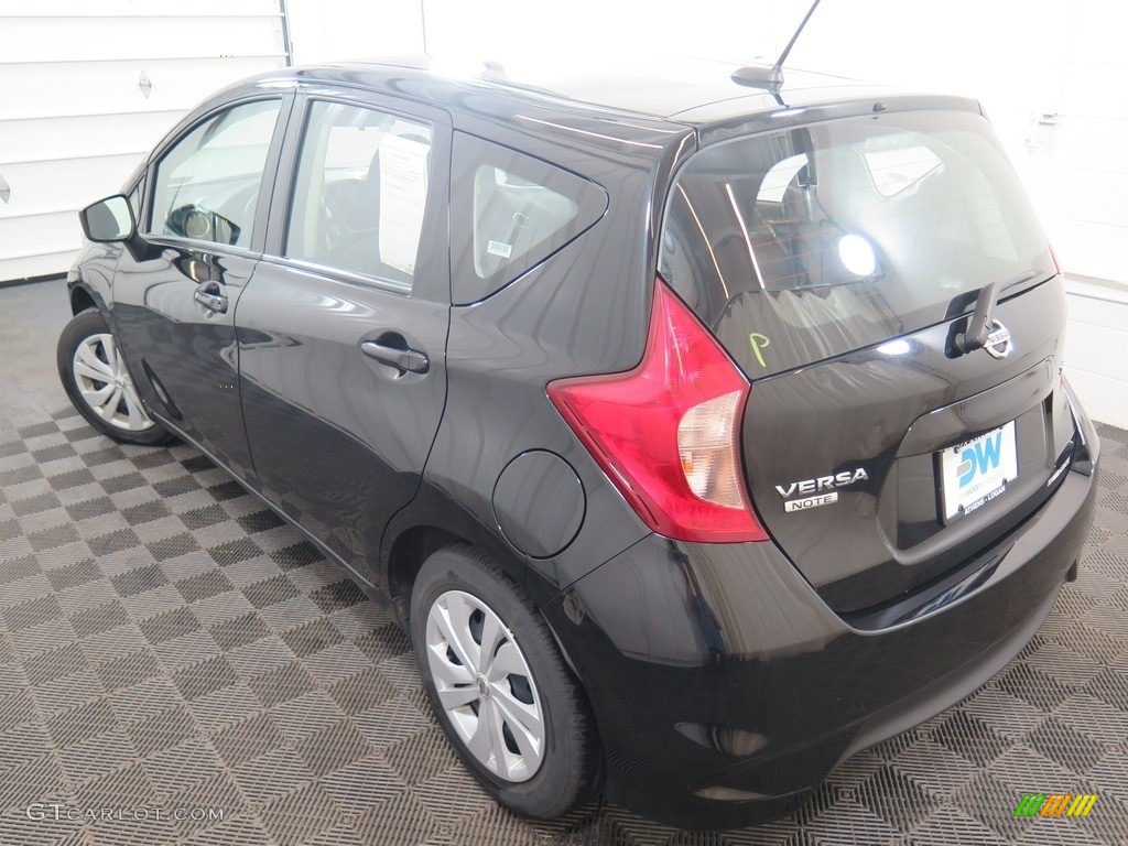 2017 Versa Note SV - Super Black / Charcoal photo #9