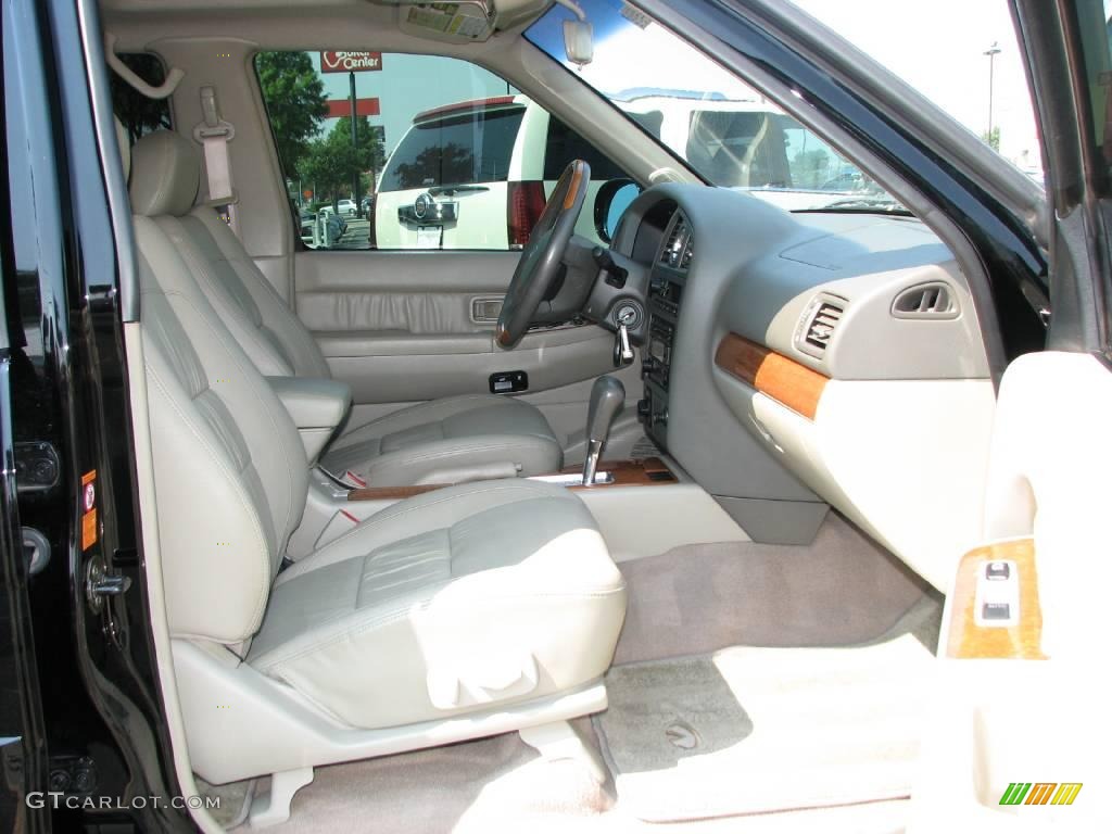 2002 QX4 4x4 - Black Obsidian / Stone Beige photo #9