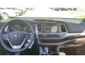 Blizzard White Pearl - Highlander XLE AWD Photo No. 5