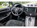 White - Macan  Photo No. 13