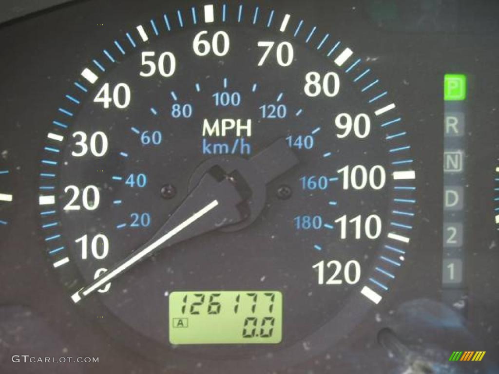 2001 QX4 4x4 - Titanium Metallic / Graphite photo #14