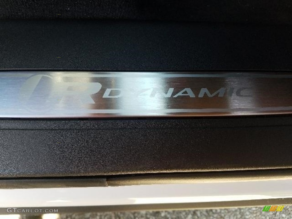 2018 Range Rover Velar R Dynamic SE - Fuji White / Ebony photo #16