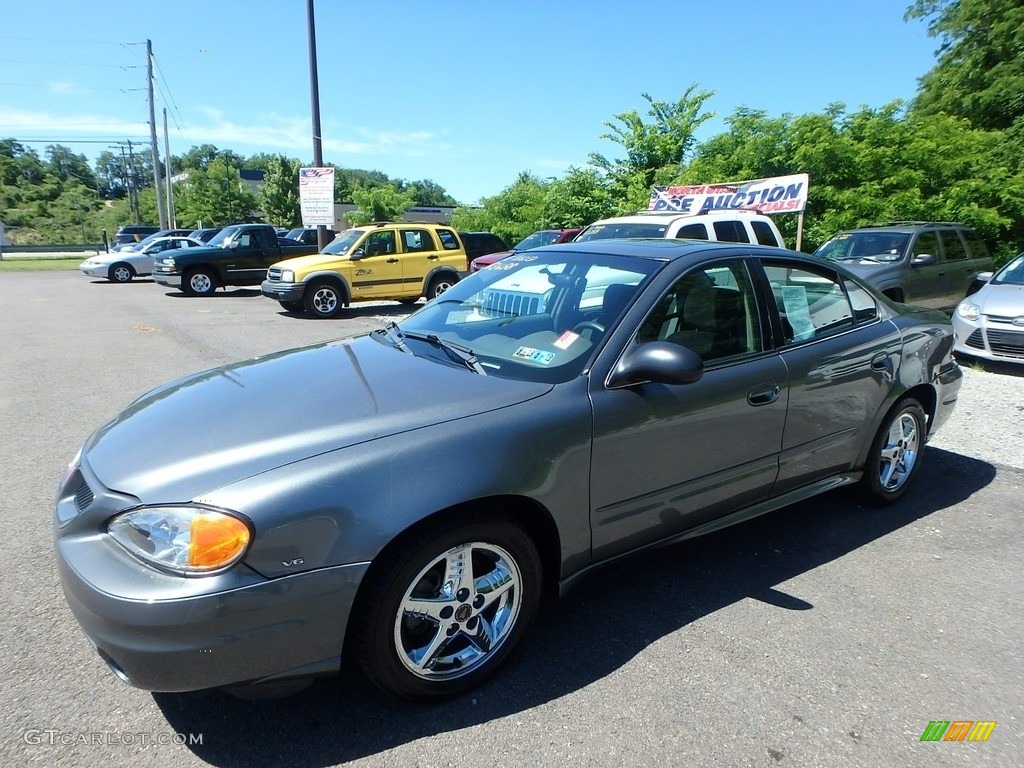 2004 Grand Am SE Sedan - Greystone Metallic / Dark Pewter photo #1