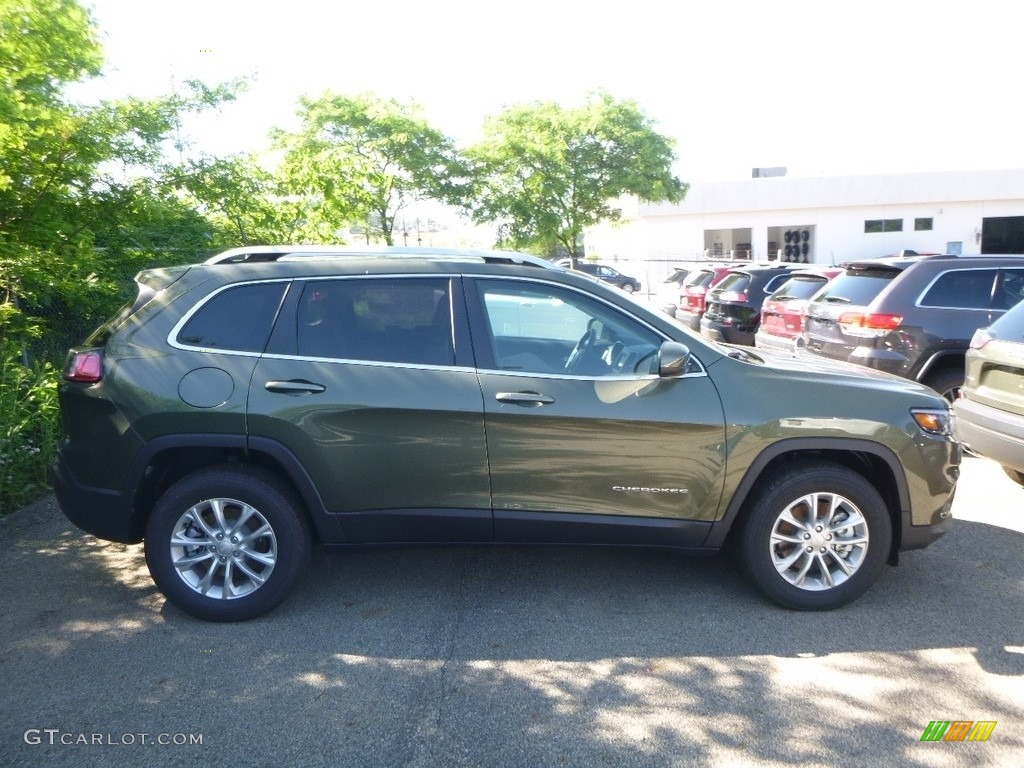 2019 Cherokee Latitude 4x4 - Olive Green Pearl / Black/Light Frost Beige photo #7