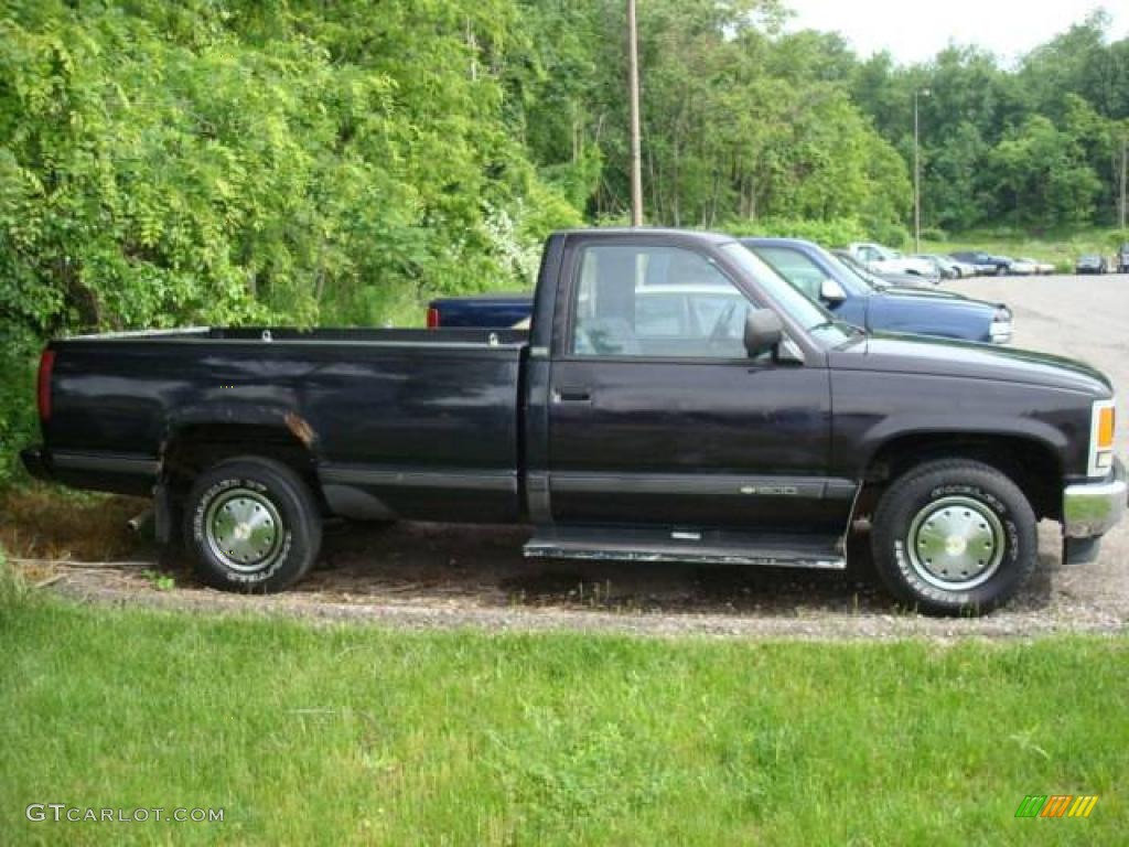 1989 C/K C1500 Regular Cab - Sable Black / Blue photo #2