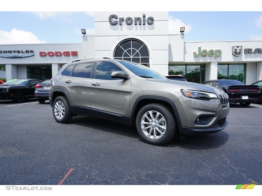 2019 Cherokee Latitude - Light Brownstone Pearl / Black photo #1