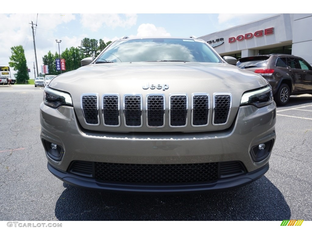 2019 Cherokee Latitude - Light Brownstone Pearl / Black photo #2