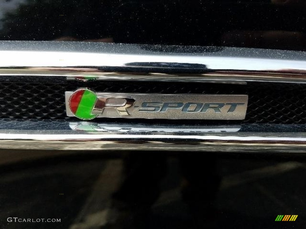 2018 Jaguar XJ R-Sport AWD Marks and Logos Photos
