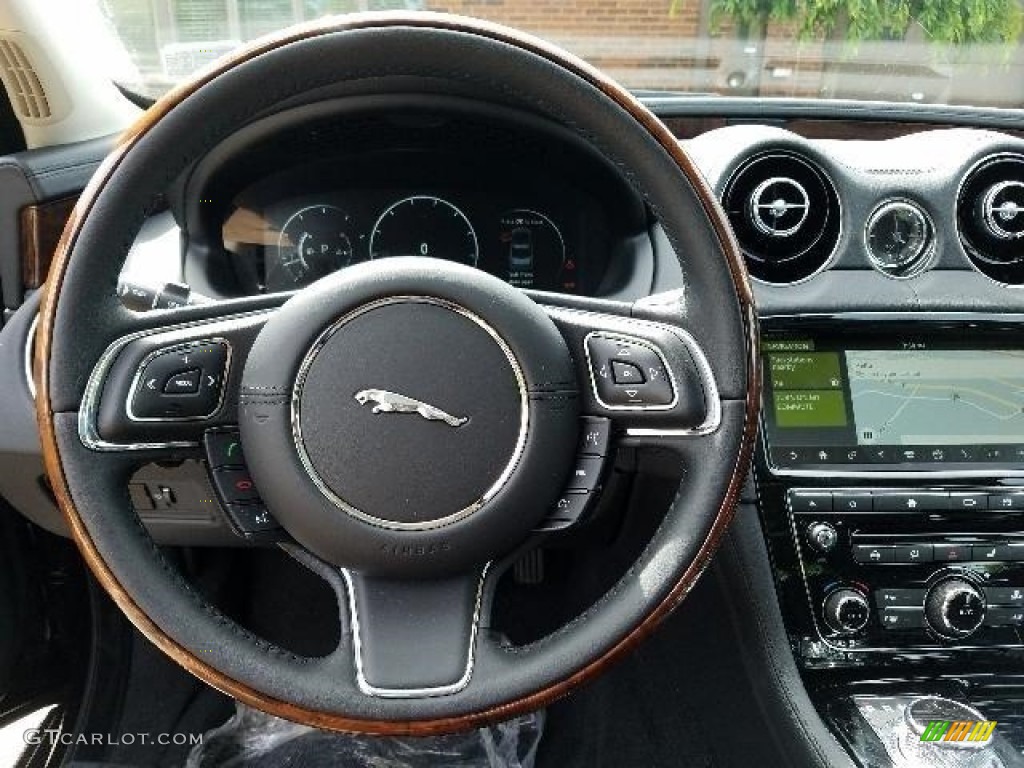 2018 Jaguar XJ R-Sport AWD Steering Wheel Photos